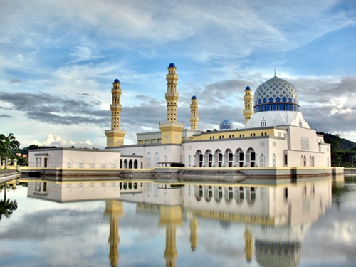 The-Istana-Nurul-Iman-Fascinating-Places-in-Brunei-5